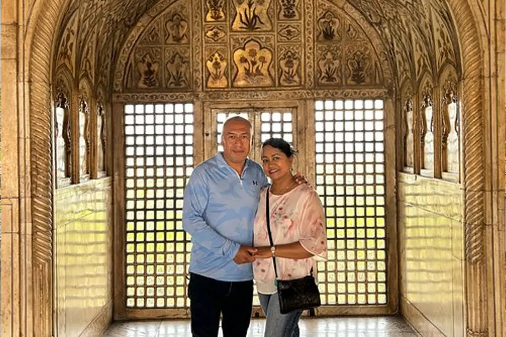 happy clients of taj paradise