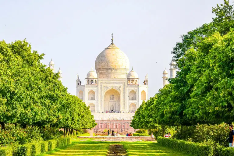 luxury taj mahal tour from Delhi