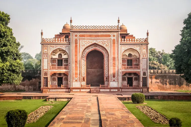 delhi to agra tour by superfast gatimaan express train